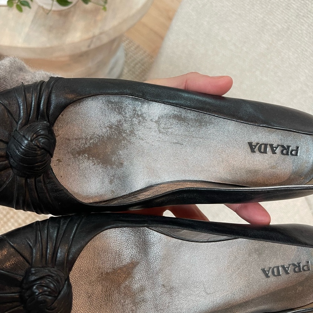 Prada - Picture 3 of 10